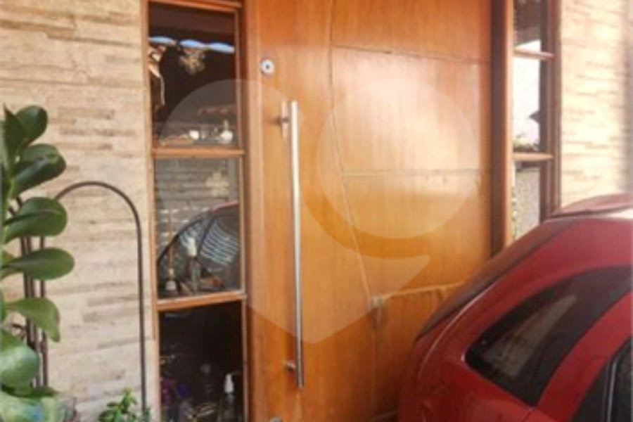 Casa Térrea à venda com 3 quartos, sendo 2 suítes, em Vila Medeiros, São Paulo, SP
