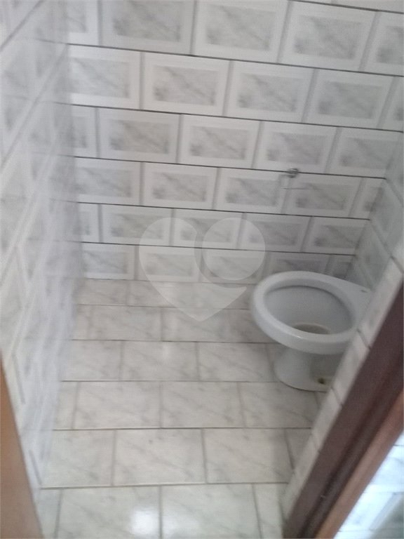 Sobrado à venda com 4 quartos, sendo 2 suítes,  em Jardim Regina, Indaiatuba, SP
