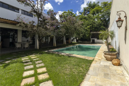 Sobrado à venda com 4 quartos, sendo 2 suítes, em Vila Morumbi, São Paulo, SP