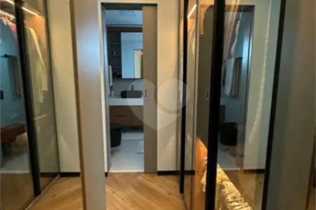 Apartamento à venda com 3 suítes em Campo Belo, São Paulo, SP