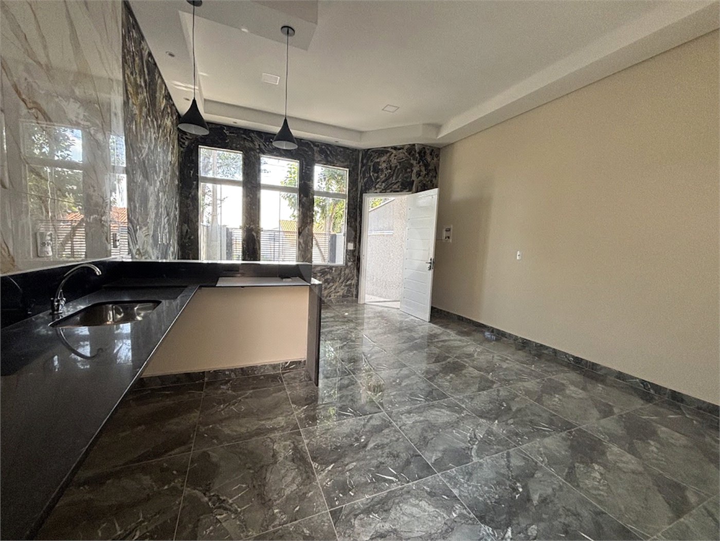 Casa de Vila à venda com 2 quartos, sendo 1 suíte, em Parque São Bento, Sorocaba, SP