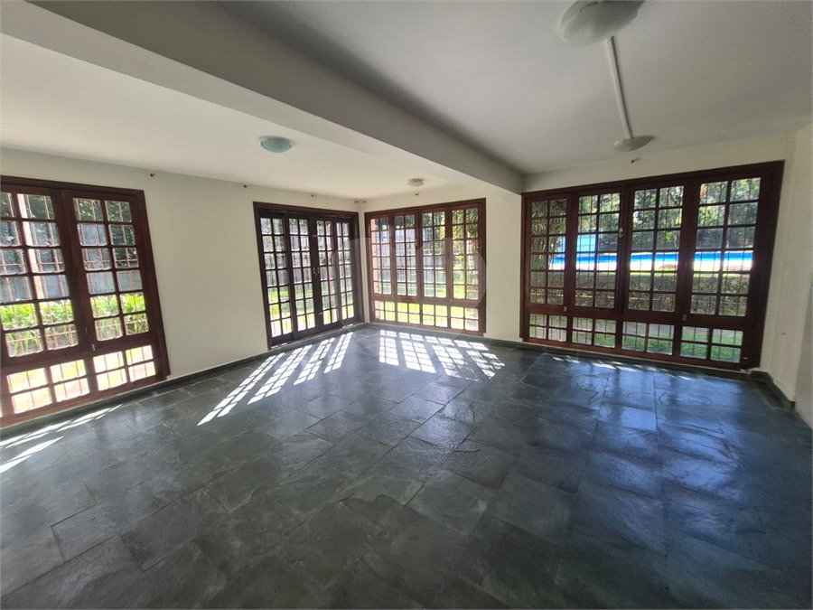 Casa à venda ou para alugar com 4 suítes no condomínio Parque Imperial da Cantareira, Mairiporã - SP