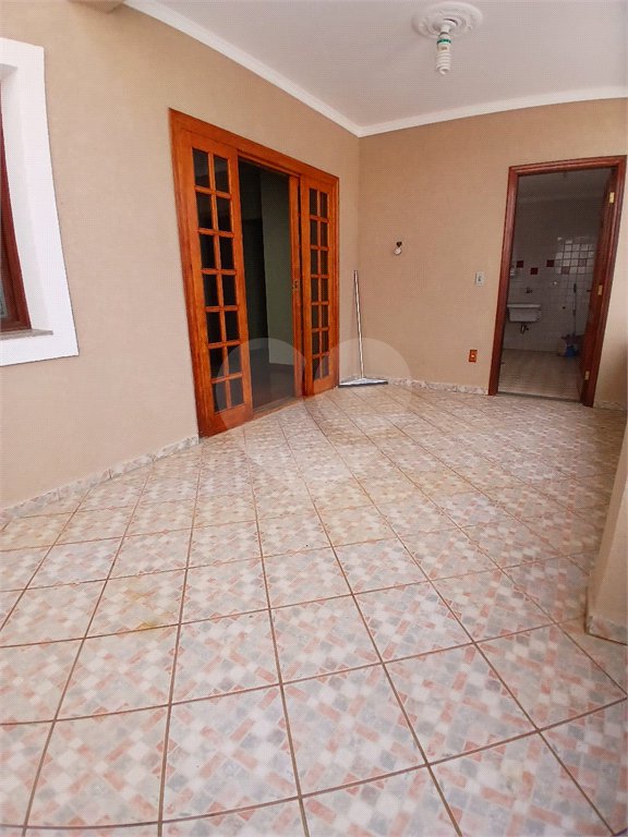 Casa à venda com 5 quartos, sendo 3 suítes, em Vila Santista, Atibaia, SP