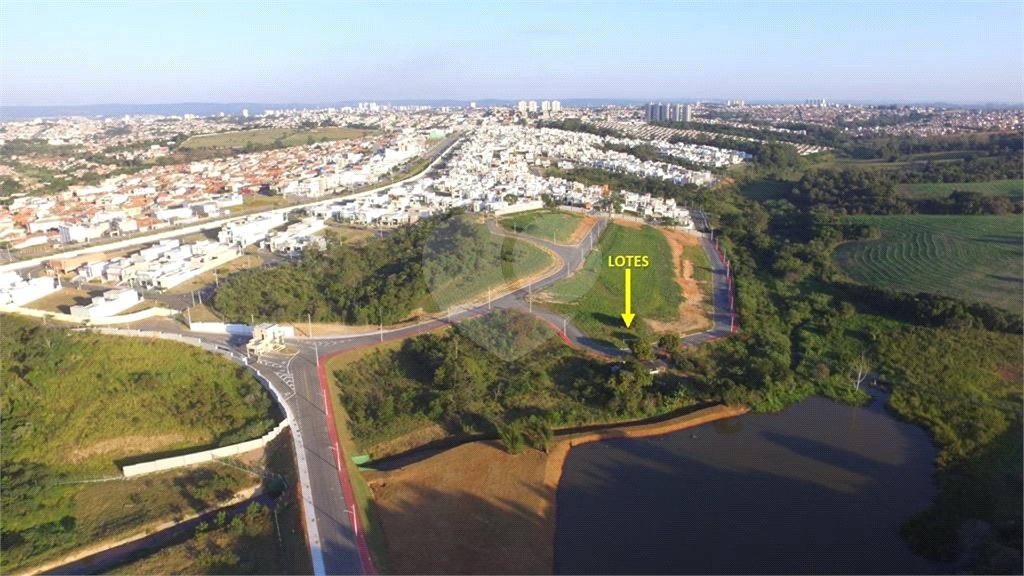Casa à venda com 3 suítes no condomínio Condomíno Helena Maria, Sorocaba - SP