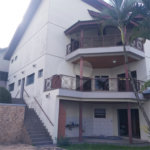 Casa à venda com 4 quartos, sendo 3 suítes, no condomínio Arujá 5, Arujá - SP