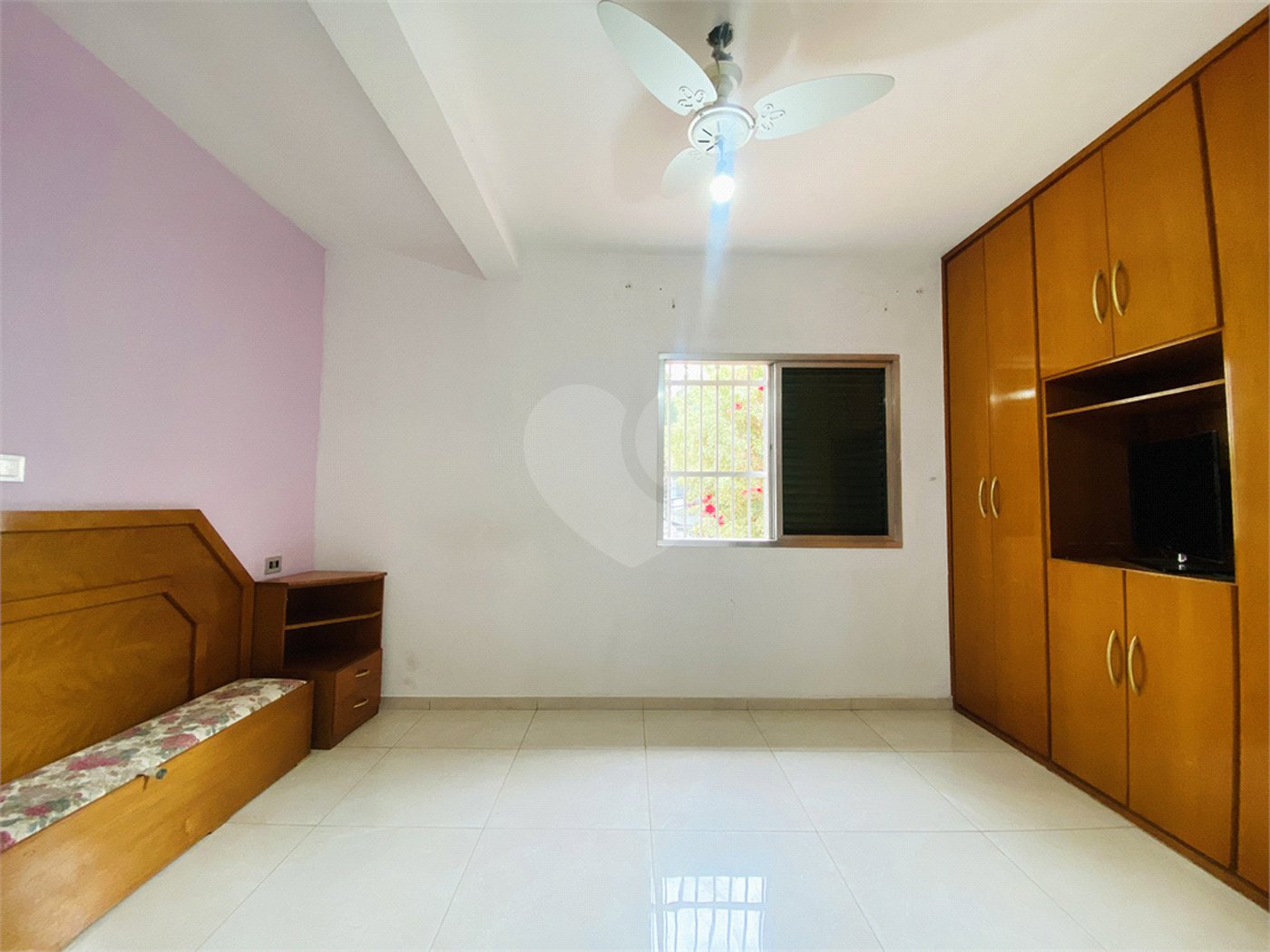 Sobrado à venda com 4 quartos, sendo 1 suíte, em Vila Gilda, Santo André, SP
