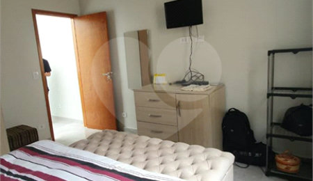 Sobrado à venda com 3 quartos, sendo 1 suíte,  em Vila Firmiano Pinto, São Paulo, SP