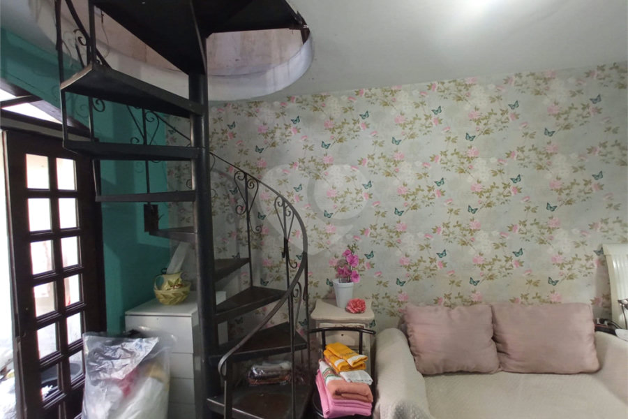 Sobrado à venda com 2 quartos em Parada Inglesa, São Paulo, SP
