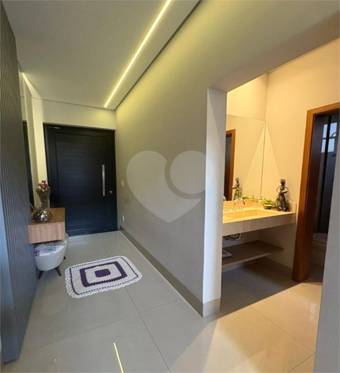 Casa à venda com 3 suítes no condomínio Residencial Terras de Siena, Ribeirão Preto - SP