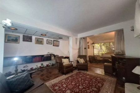 Sobrado à venda com 3 quartos, sendo 1 suíte, em Vila Clementino, São Paulo, SP