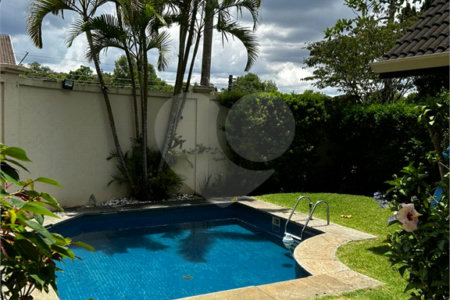 Casa à venda ou para alugar com 4 suítes no condomínio Vilaggio Monte Alegre, São Paulo - SP
