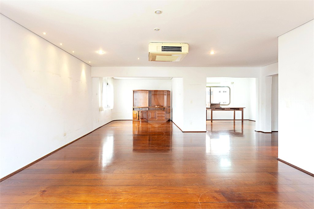 Apartamento à venda com 4 suítes em Campo Belo, São Paulo, SP