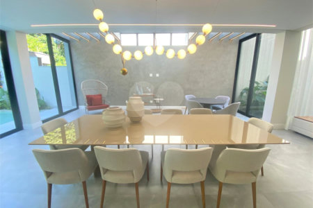 Duplex à venda com 6 suítes em Riviera, Bertioga, SP