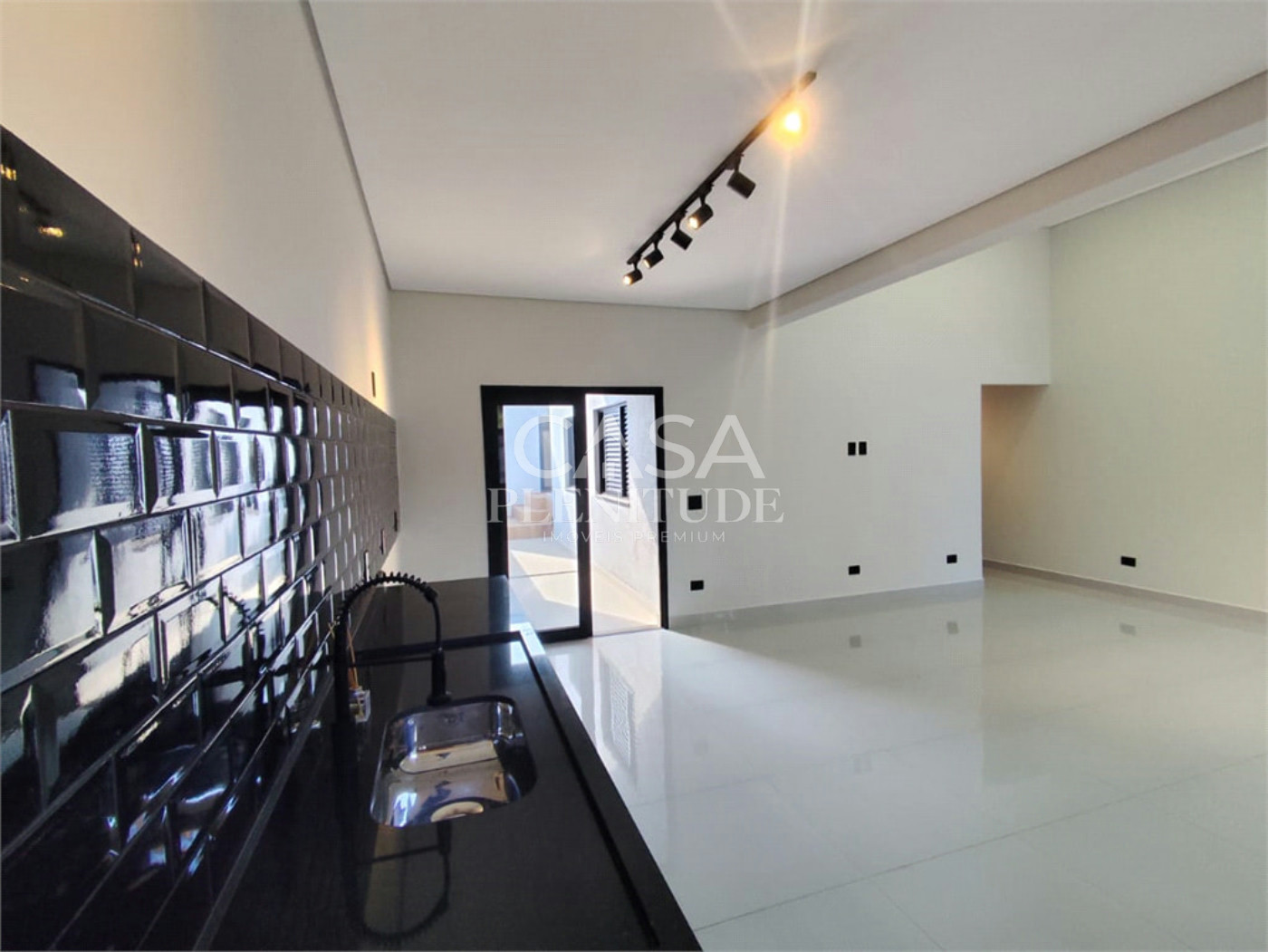 Casa em condomínio à venda com 2 quartos, sendo 1 suíte, em Jardim Residencial Villagio Ipanema I, Sorocaba, SP