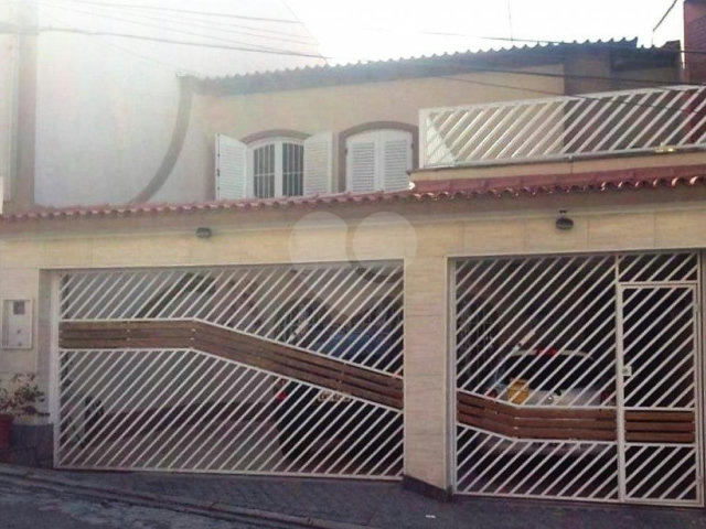 Sobrado à venda com 4 quartos, sendo 1 suíte,  em Horto Florestal, São Paulo, SP