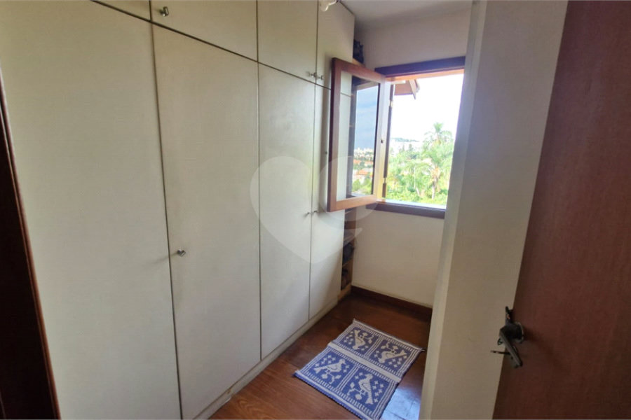 Sobrado à venda com 4 quartos, sendo 1 suíte, em Tremembé, São Paulo, SP