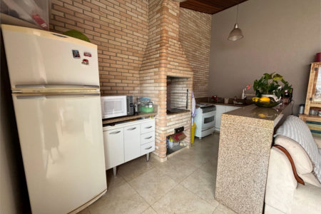 Casa à venda com 4 quartos, sendo 1 suíte,  em Vila Barth, Itapetininga, SP