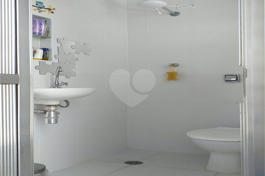 Sobrado à venda com 3 quartos em Vila Guilherme, São Paulo, SP