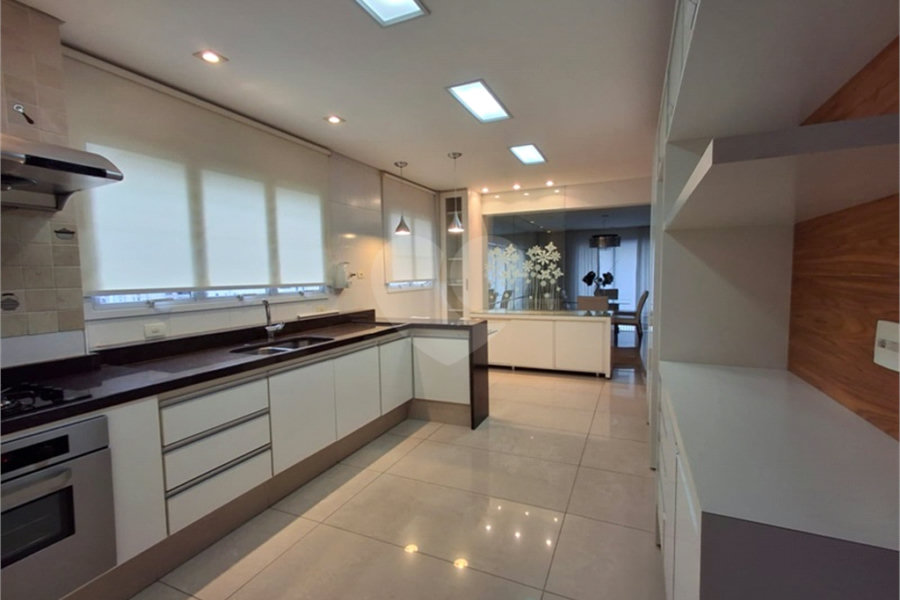 Apartamento à venda com 4 quartos, sendo 3 suítes, em Santana, São Paulo, SP