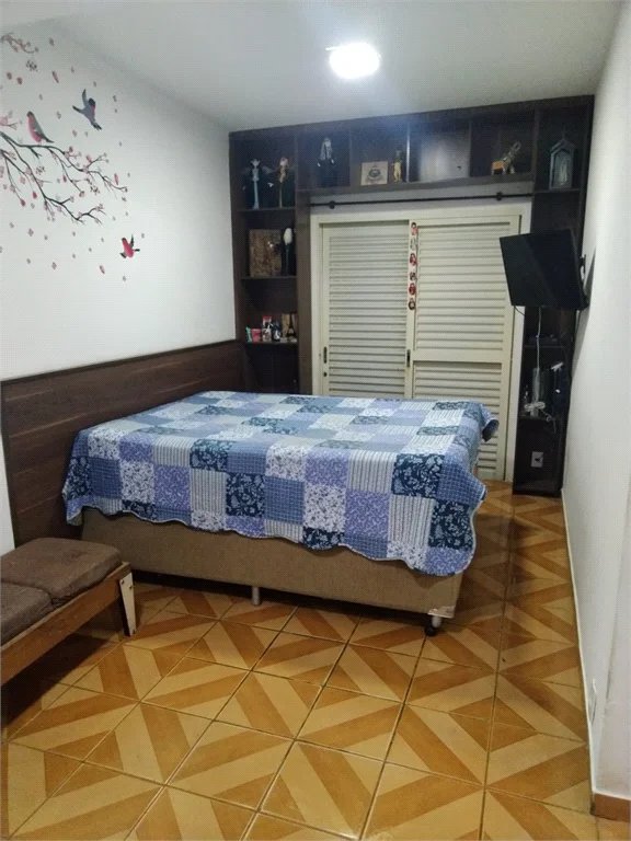 Sobrado à venda com 4 quartos, sendo 2 suítes, em Instituto de Previdência, São Paulo, SP