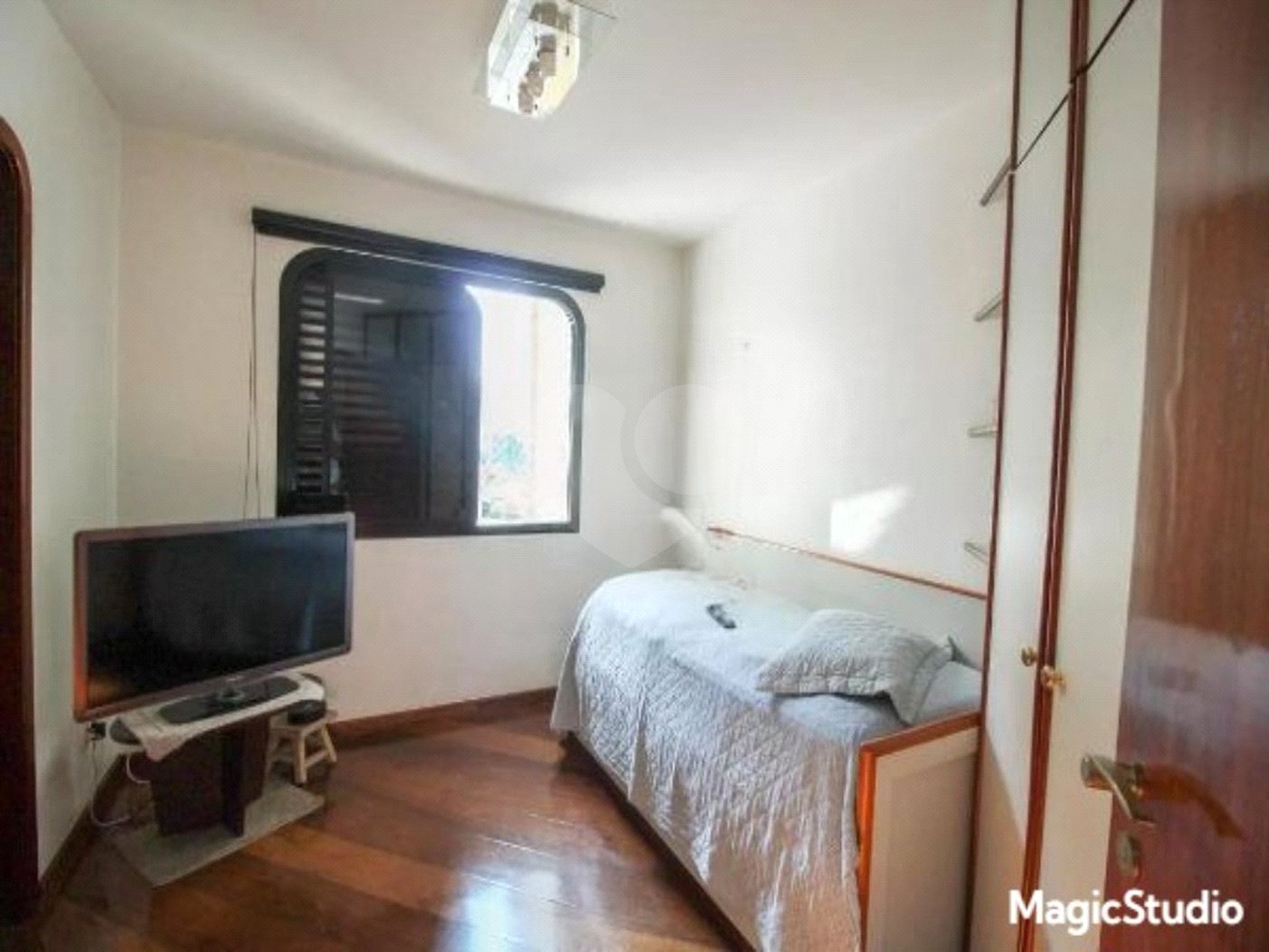 Apartamento à venda com 3 suítes em Vila Regente Feijó, São Paulo, SP