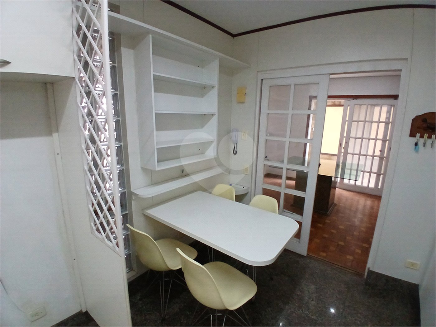 Casa à venda ou para alugar com 3 quartos, sendo 2 suítes, no condomínio Chácara das Rosas, São Paulo - SP