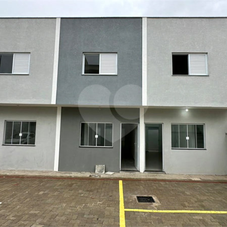 Casa à venda com 2 quartos no condomínio Residencial Vila Nova, Sorocaba - SP