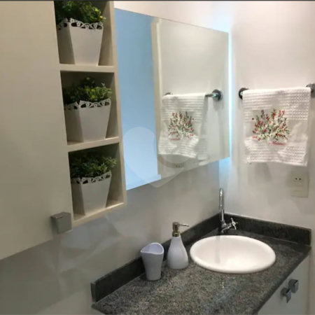 Casa em condomínio à venda com 2 quartos em Geribá, Armação dos Búzios, RJ