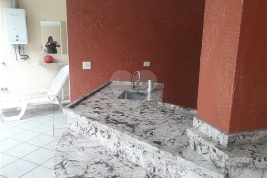Sobrado à venda com 6 quartos, sendo 2 suítes, em Horto Florestal, São Paulo, SP