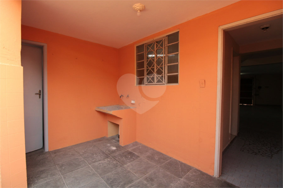 Sobrado à venda com 4 quartos, sendo 1 suíte, em Vila Isolina Mazzei, São Paulo, SP