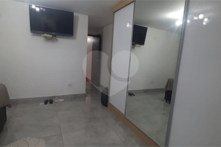 Sobrado à venda com 3 quartos, sendo 1 suíte, em Jardim Sarah, São Paulo, SP