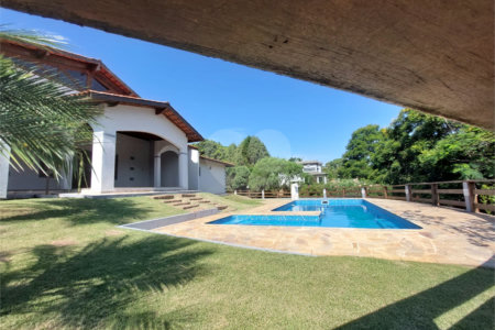 Casa à venda com 4 suítes no condomínio Monte Belo, Salto - SP