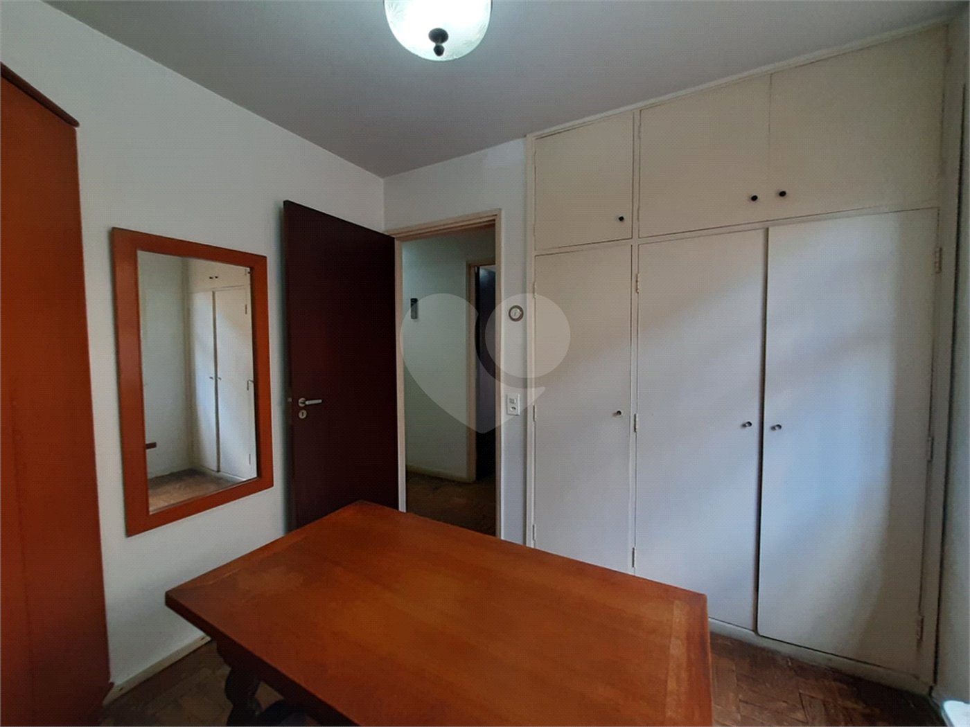 Casa à venda com 4 quartos, sendo 1 suíte,  em Parque Continental, São Paulo, SP
