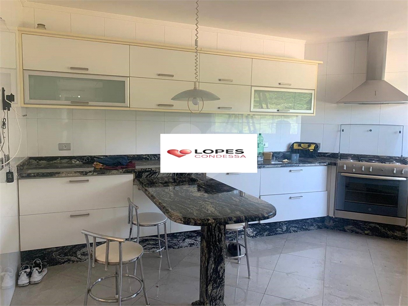 Casa à venda com 3 suítes no condomínio Alpes da Cantareira, Mairiporã - SP