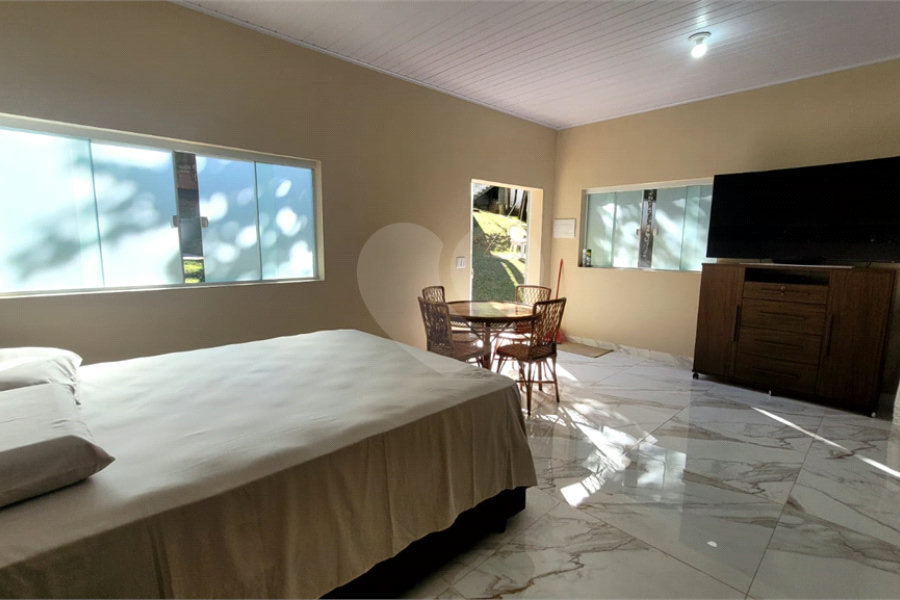 Casa à venda com 2 quartos, sendo 1 suíte,  no condomínio Sausalito, Mairiporã - SP