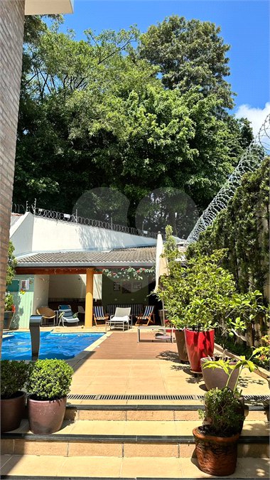 Casa á venda - Saúde alto padrão