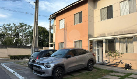 Casa à venda com 3 quartos, sendo 1 suíte, no condomínio Vila Nova Horizonte, Suzano - SP