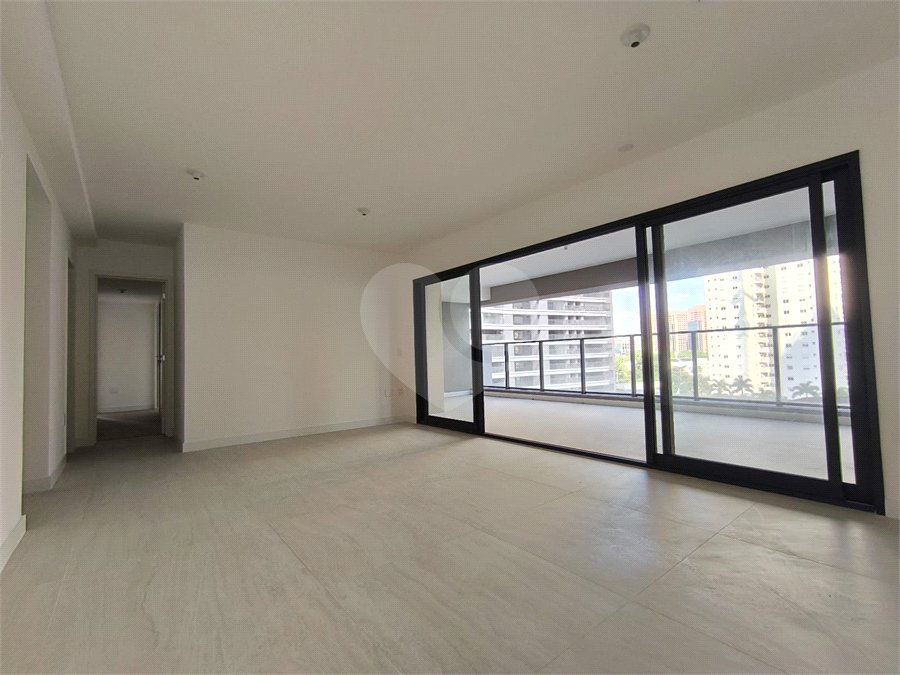 Apartamento à venda ou para alugar com 3 suítes em Água Branca, São Paulo, SP