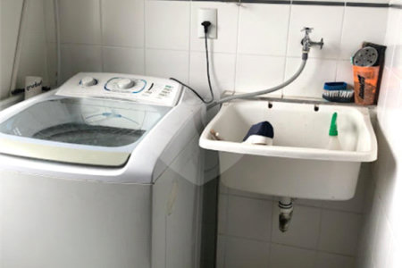 Apartamento à venda com 3 quartos, sendo 1 suíte, em Vila Andrade, São Paulo, SP