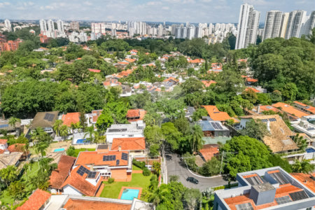 Casa à venda com 4 quartos, sendo 2 suítes, em Jardim Marajoara, São Paulo, SP