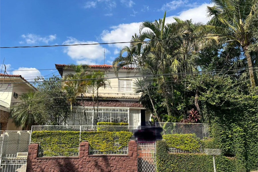 Casa à venda com 4 quartos, sendo 1 suíte, em Jardim São Bento, São Paulo, SP