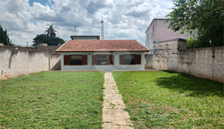 Casa à venda com 5 quartos, sendo 1 suíte,  em Parque da Lagoa, Itapetininga, SP