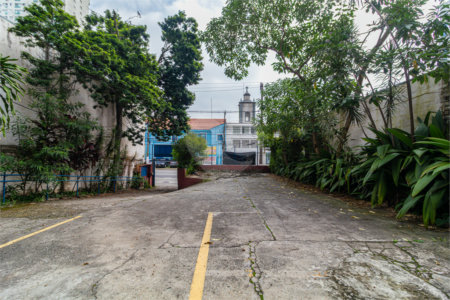 Sobrado à venda ou para alugar com 1 quarto em Alto da Boa Vista, São Paulo, SP