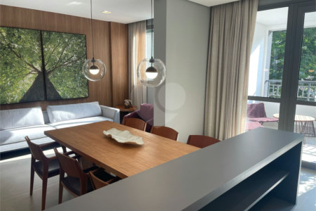 Apartamento à venda com 2 quartos, sendo 1 suíte, em Santo Amaro, São Paulo, SP