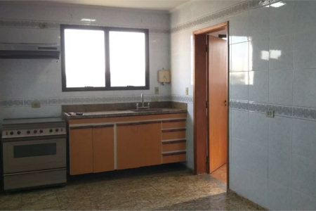 Apartamento à venda com 4 quartos, sendo 2 suítes,  em Jardim Trussardi, São Paulo, SP