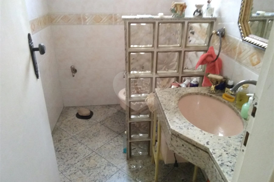 Sobrado à venda com 3 quartos, sendo 1 suíte,  em Vila Ester (zona Norte), São Paulo, SP