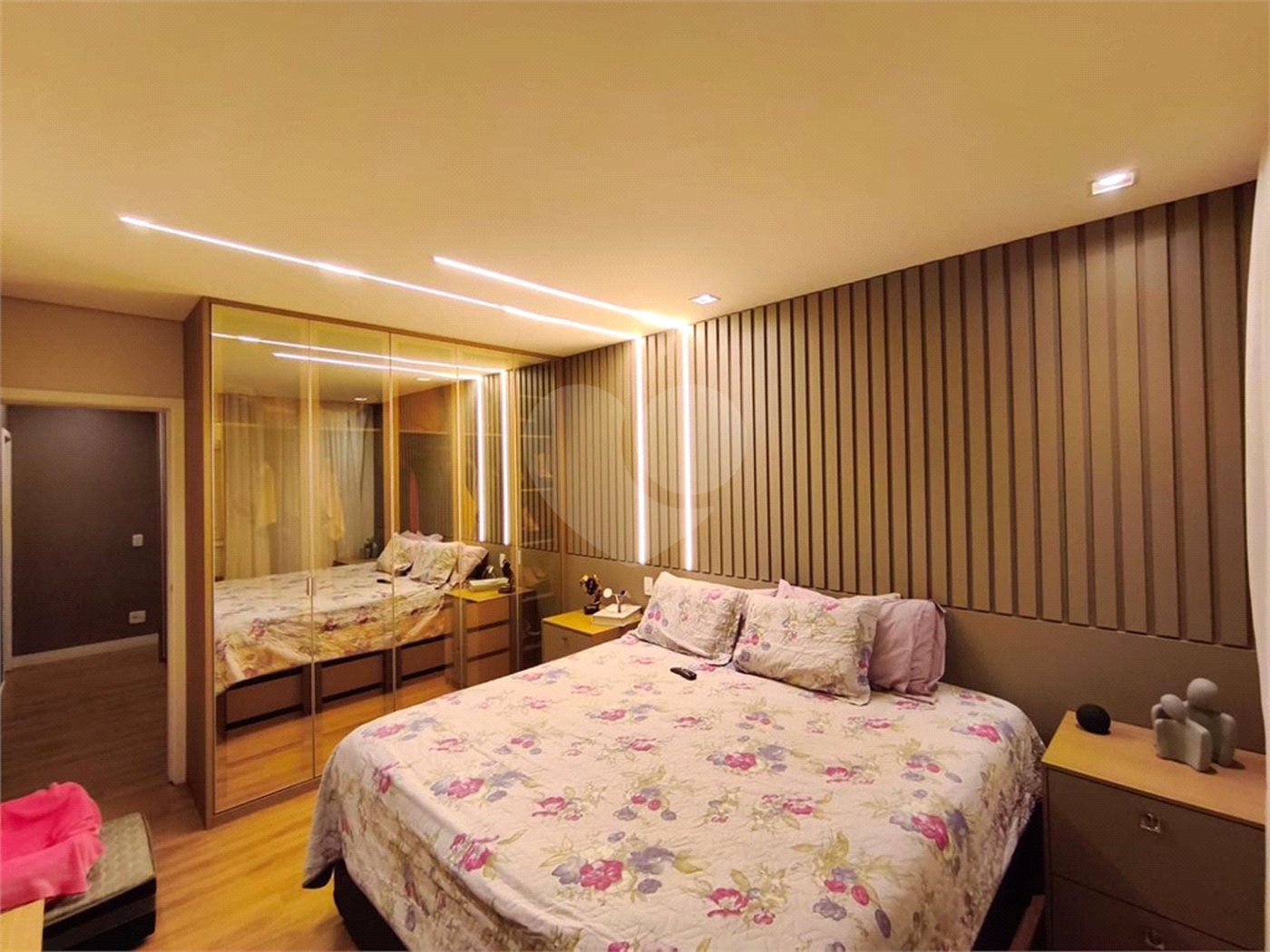 Apartamento à venda com 4 quartos, sendo 3 suítes,  em Jardim do Mar, São Bernardo do Campo, SP