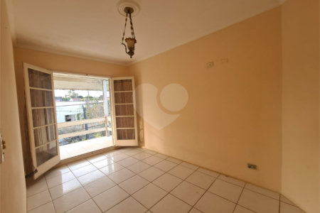 Casa à venda com 3 quartos, sendo 1 suíte, no Centro, Araçoiaba da Serra, SP
