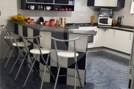 Sobrado à venda com 3 quartos, sendo 1 suíte, em Americanópolis, São Paulo, SP