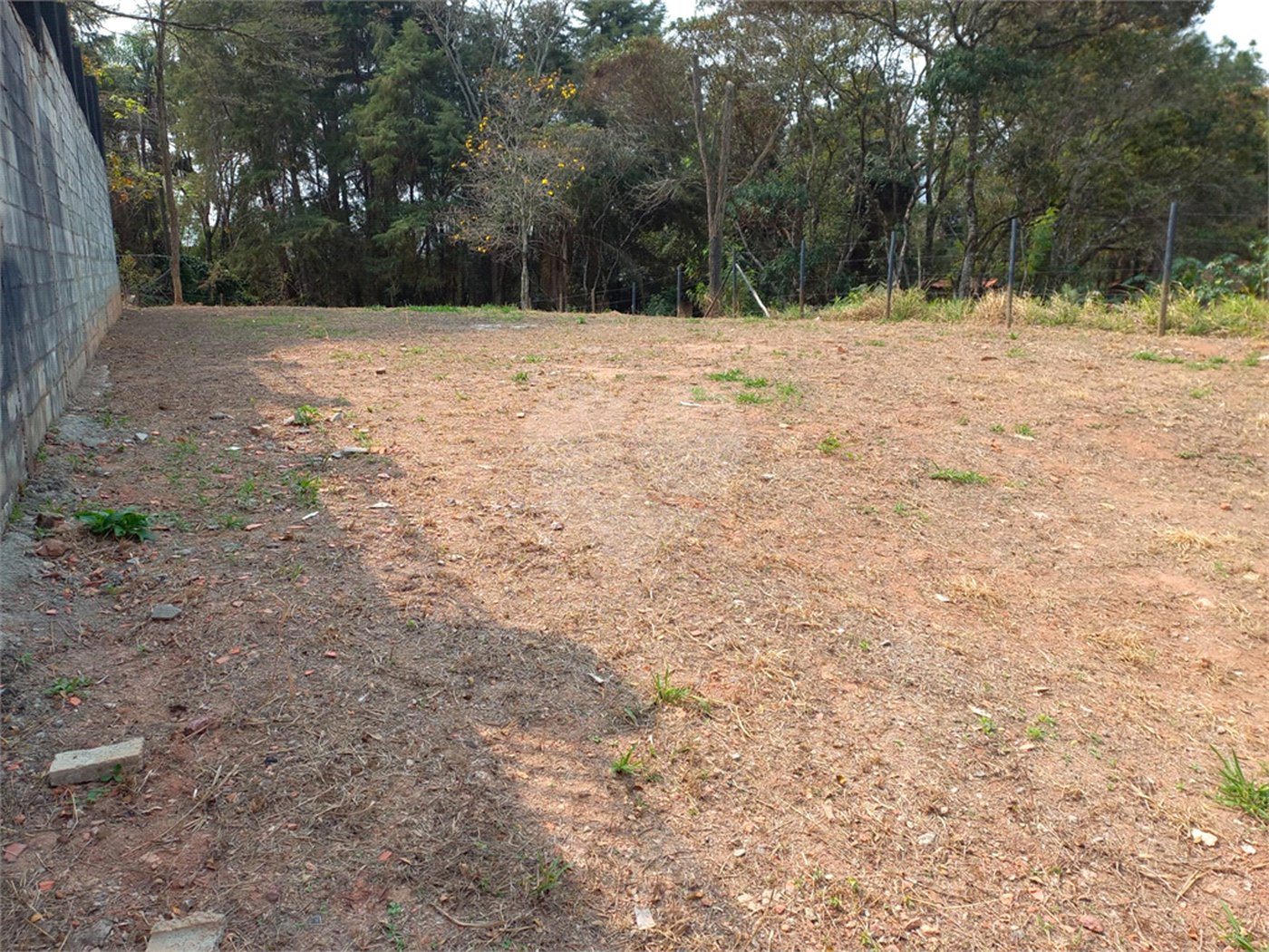 Terreno à venda em Parque Residencial Itaguaçu, Atibaia, SP
